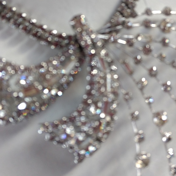 Glorious Hollywood holiday season bling - Picture 3 of 5